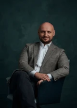 Tomas Okmanas